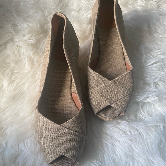 Tory size 8 - Picture 2 of 10